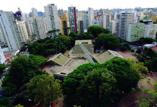 Feira Hippie do Centro de Convivência retorna neste fim de semana