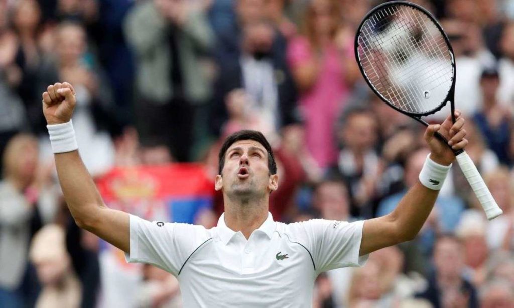 Djokovic avança em Wimbledon e Tiafoe elimina Tsitsipas na ...