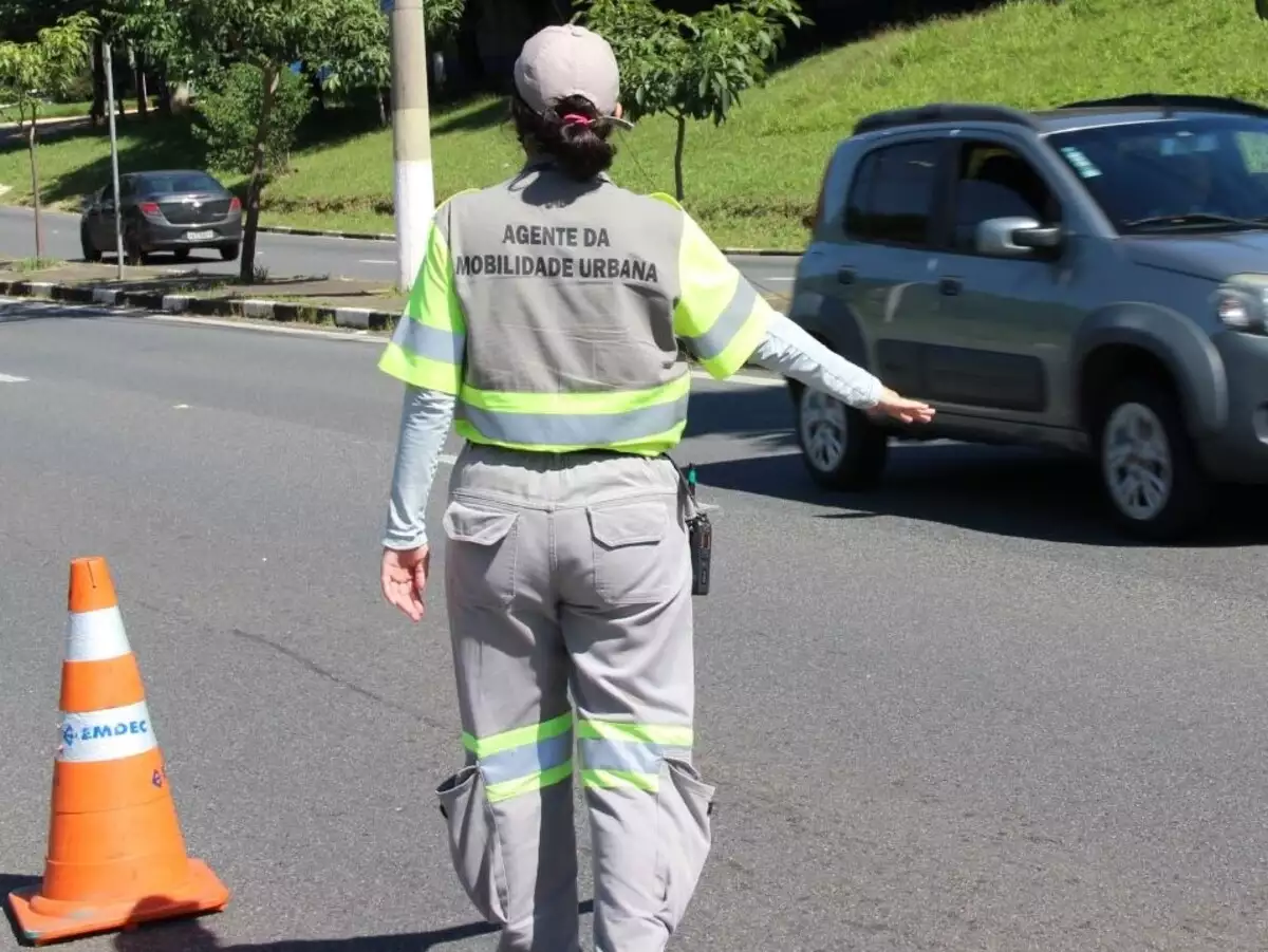 Rua Dona Presciliana Soares tem bloqueio viário na quarta-feira (26/04)